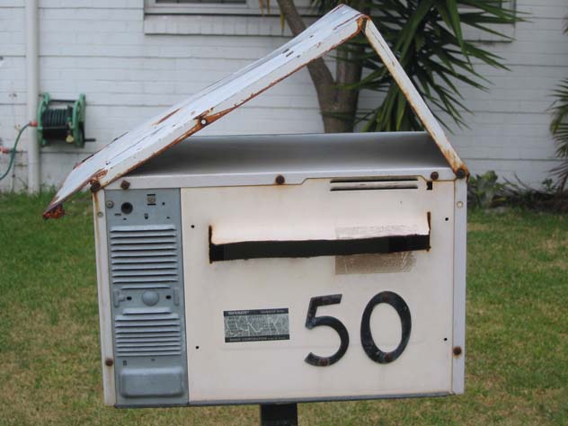 eastlakes-oven-mailbox-1-um.jpg