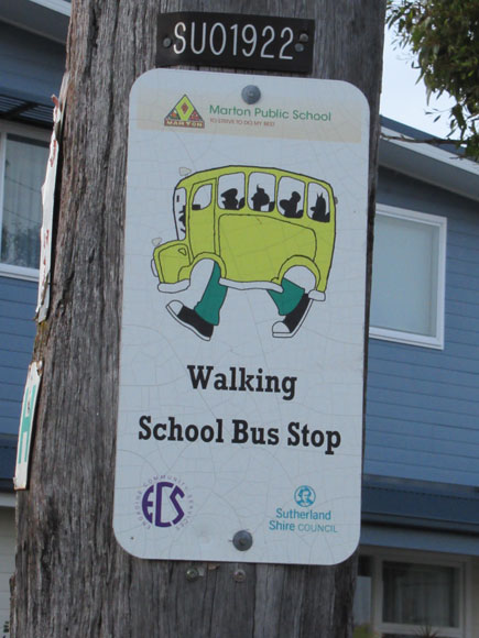 engadine-sign-walking-bus-usg.jpg