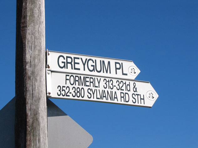 gymea-bay-sign-street-rename-ust.jpg