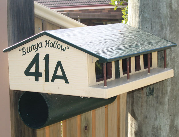 normanhurst-mailbox-bunya-pine-um.jpg