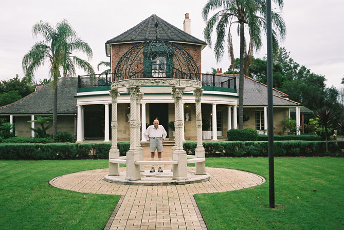 oatlands-house-symmetrical-w.jpg