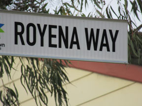 street-themes-ways-royena-way-kway.jpg
