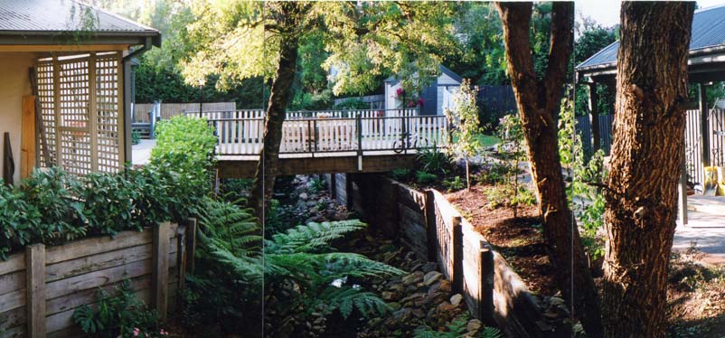 warrawee-house-with-creek-in-middle-uh.jpg