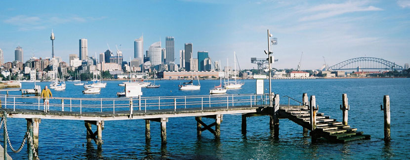 darling-point-wharf-sydney-skyline
