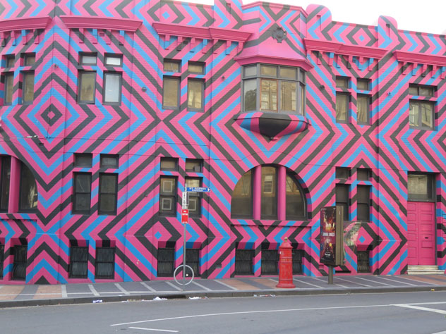 darlinghurst-multi-coloured-building-up.jpg