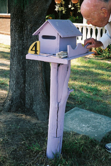 dean-park-mailbox-purple-um.jpg