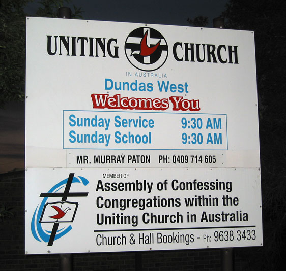dundas-signs-uniting-church-usg.jpg