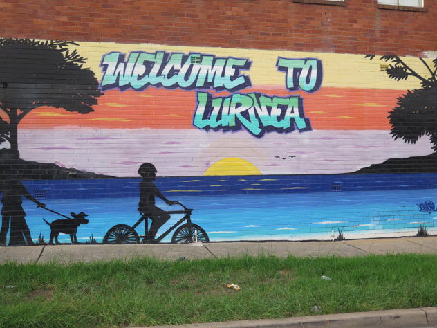 lurnea-suburb-mural-up.jpg