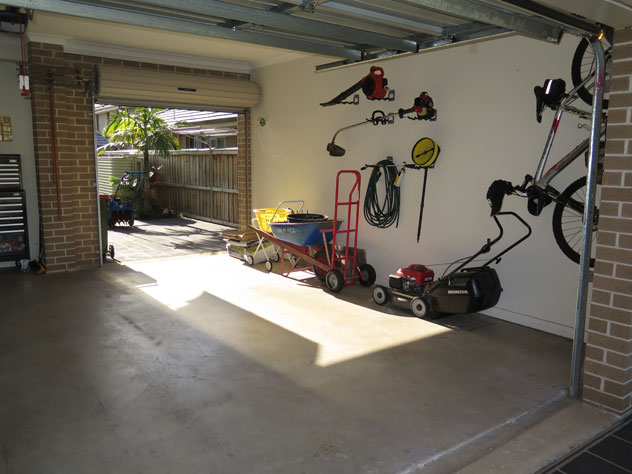 moorebank-sydneys-best-garage-2-uv.jpg
