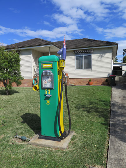 north-ryde-petrol-pump-mailbox-1-um.jpg