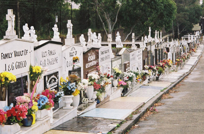 phillip-bay-cemetery-headstone-row-s.jpg