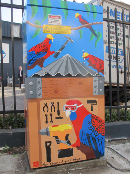 rozelle-painting-signal-box-cockatoo-workers-up.jpg