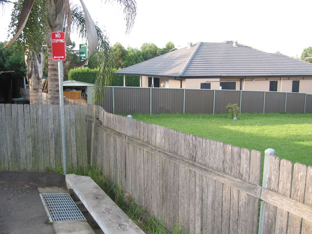 rydalmere-sign-stopping-lawn-usg.jpg